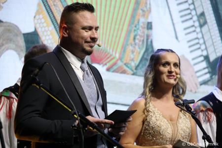 Ansambel bratov Poljanšek že 50 let navdihuje in zabava z nepozabnimi melodijami (10)